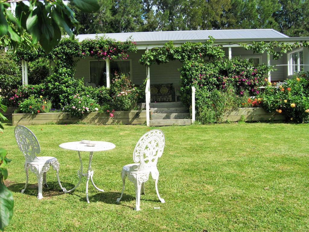 Miranda Orchard Cottage Exterior foto